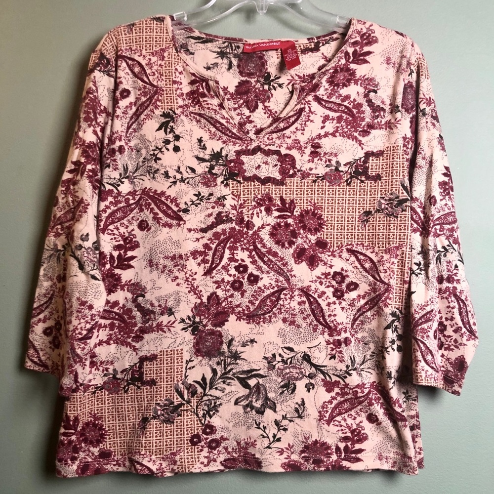 NWOT Tan and Red Paisley Three Quarter Sleeve Tee